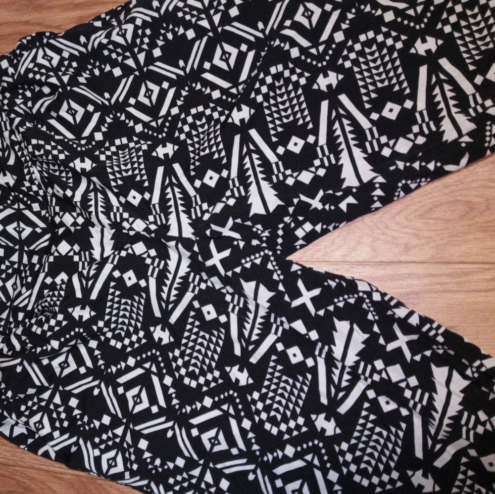 Pants - Picture 4 of 7
